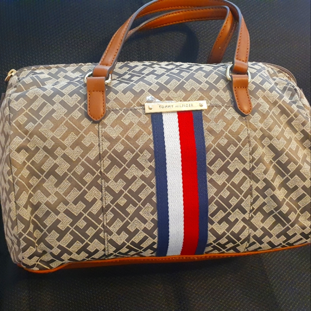 Tommy Hilfiger purse